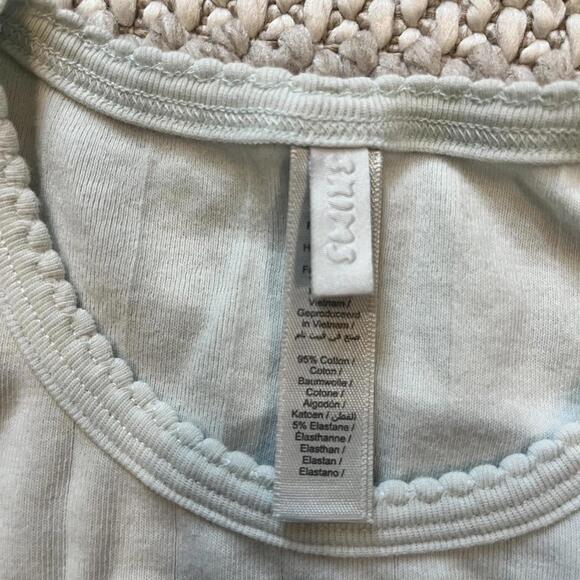 SKIMS Drop Needle Baby Tee - Picture 5 of 5